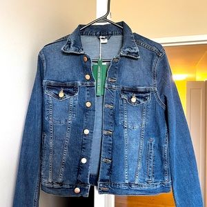H&M denim jacket. Brand new never worn.